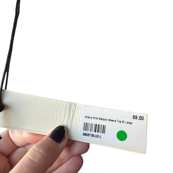 Sweet Cherry Pie Blouse NWT Quirky - Picture 4 of 5